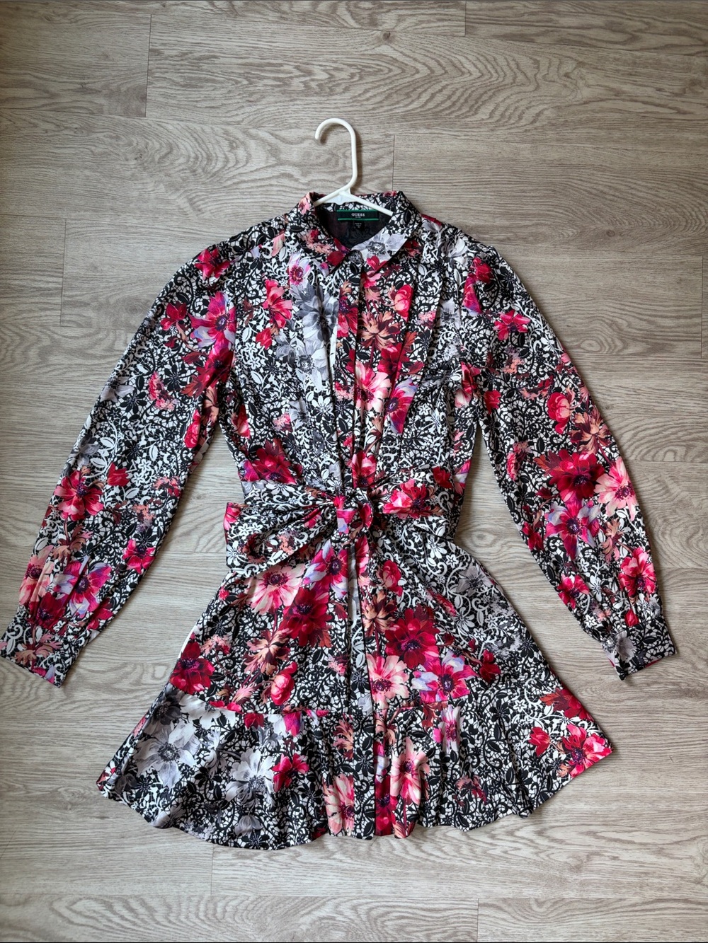 Guess Long-Sleeve Floral Tie-Waist Dress in Pink and Black